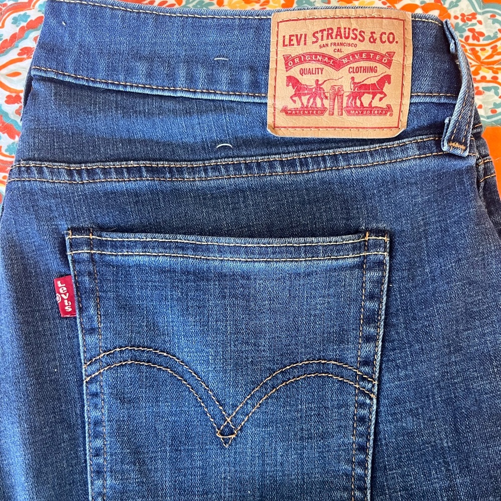 Levi Boyfriend Jeans Size 16